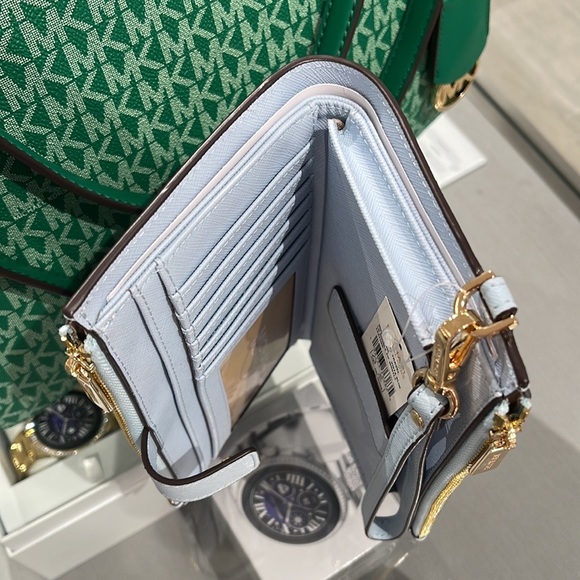 MICHAEL KORS LARGE DOUBLE ZIP WRISTLET WALLET PHONE CASE CLUTCH 
Vista Blue - Picture 14 of 16